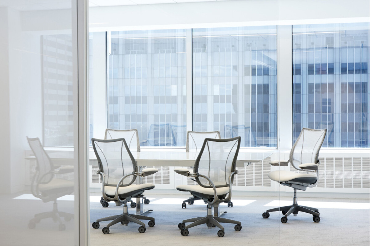 Humanscale Corporate Workspace 3